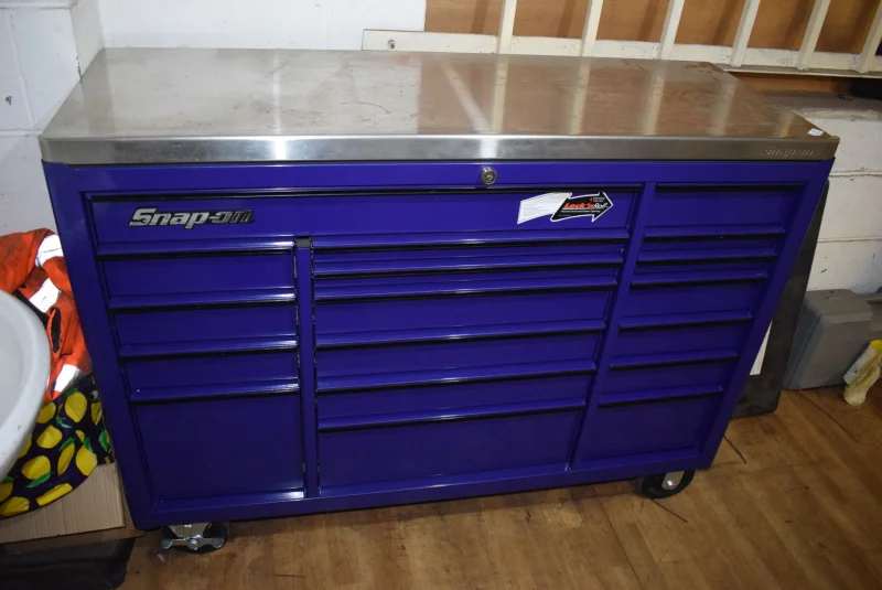 Gilbert Baitson - Cobus Coach and Bus Restoration and Repair at Auction - Auction Image 4