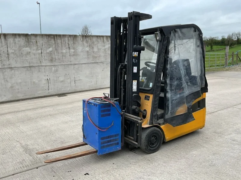 Mid Ulster Auctions Ltd - Tooling Auction to include: Forklifts, Screw Compressor, Pallet Wrapper, Scissor Lift & Much More - Auction Image 1