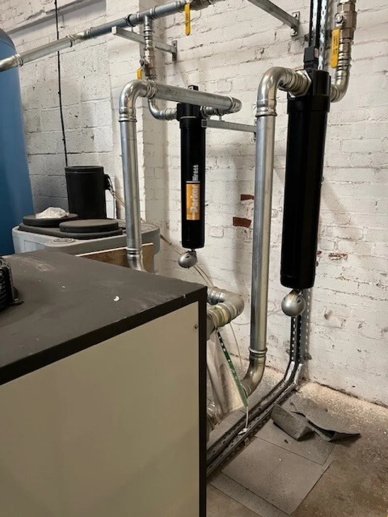 Cottrill & Co - Compair L55 & L90 Air Compressors, Parker Refrigerant Air Dryer, Oil/Water Separator, Air Receiver Auction - Auction Image 4