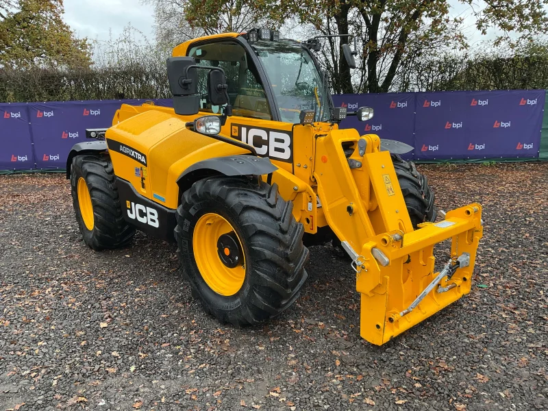 BPI Auctions - 2024 - 2017 JCB Telehandlers, 2023 JCB Compact Loading Shovel & 2023 Kuhn Rotary Rake for Auction - Auction Image 2