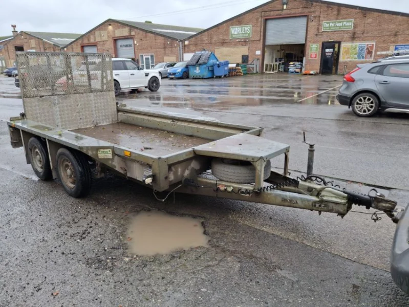 Eddisons - Stockport - Contents of a Tool Hire & Retail Shop to include Light Commercial Vehicles, Yellow Plant, Tools & Retail Consumables at Auction - Auction Image 4