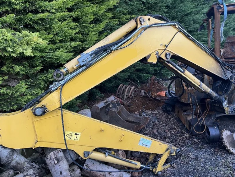 Gavel Auctioneers Ltd - Salvage 2017 Komatsu PC55MR-3 Excavator Auction - Auction Image 2