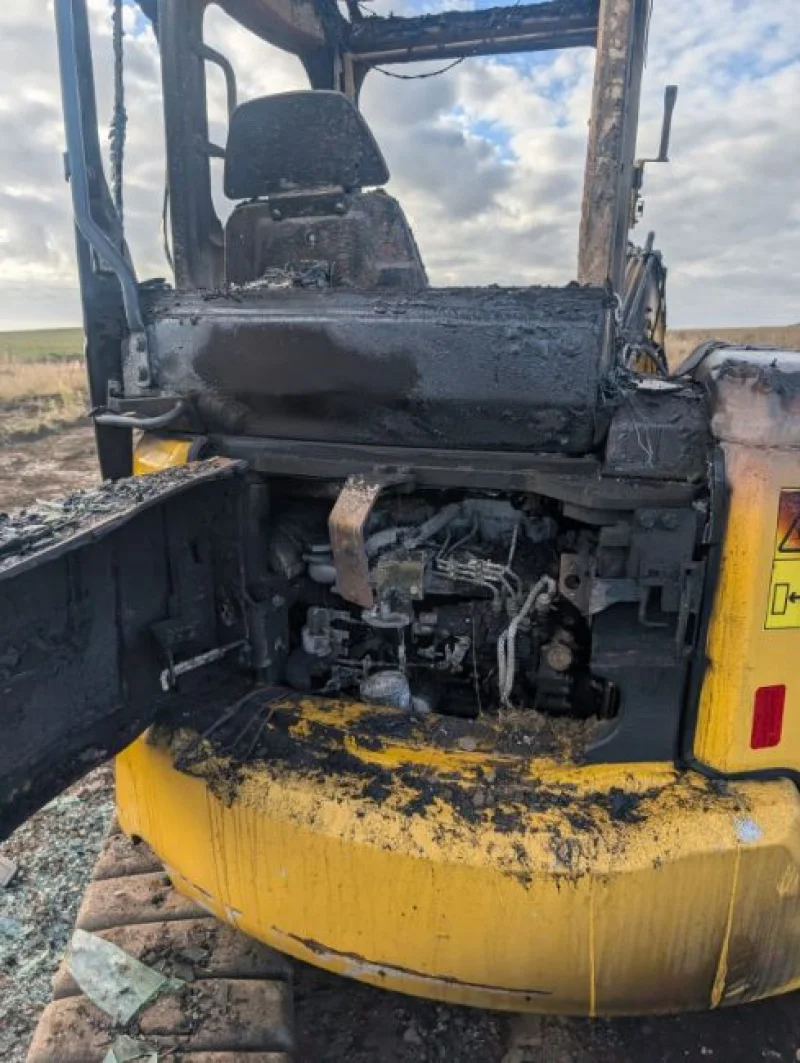Gavel Auctioneers Ltd - Salvage 2017 Komatsu PC55MR-3 Excavator Auction - Auction Image 6
