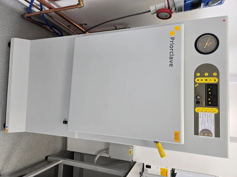 Lambert Smith Hampton - Bristol - Short Notice Sale of a Range of Laboratory Equipment Associated in the Diagnosis of Bloodstream Infections available at Auction - Auction Image 5