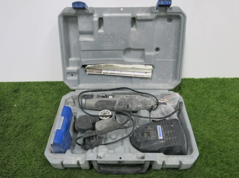 G J Wisdom & Co - Collection of Assorted Power Tools from Stone Company - Auction Image 4