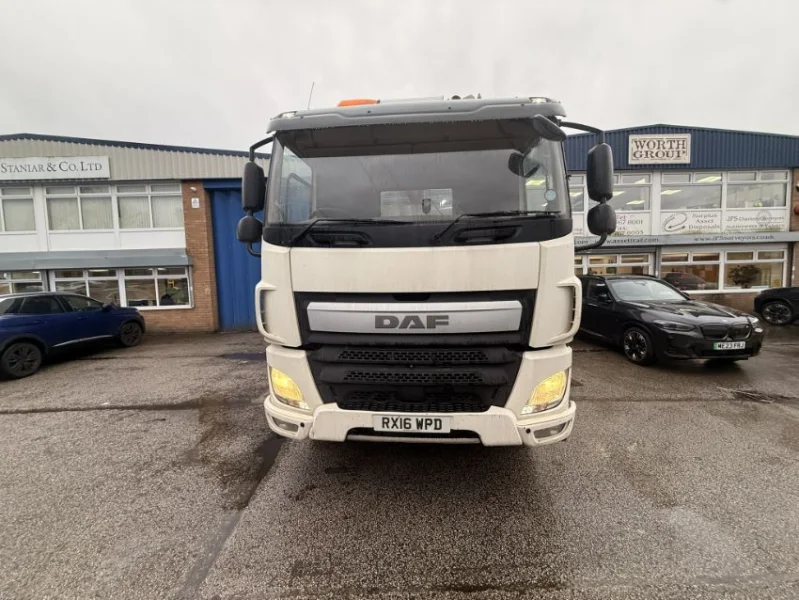 JPS Chartered Surveyors - Vehicle Auction | DAF CF 440 FAD - 16 Plate - Auction Image 3