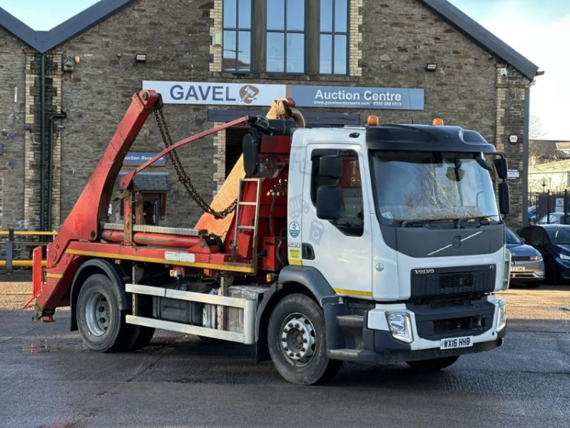 Gavel Auctioneers Ltd - 2016 Volvo FL 18ty Skip Loader at Auction - Auction Image 1