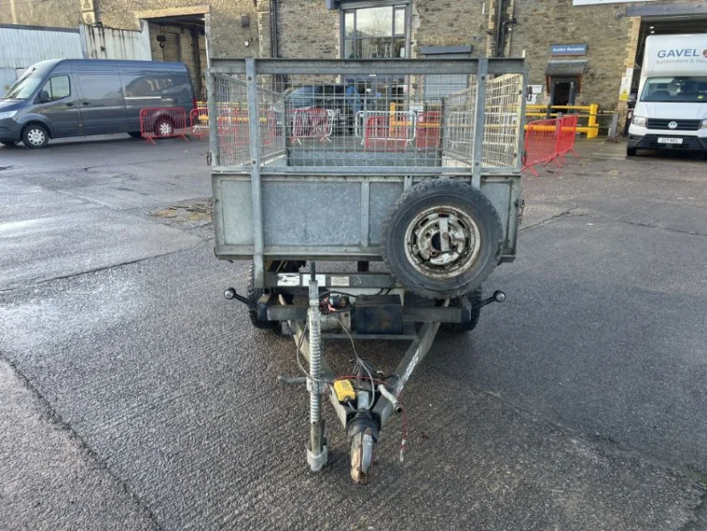 Gavel Auctioneers Ltd - Ifor Williams 8 x 5ft Twin Axle Tipping Trailer Auction - Auction Image 1