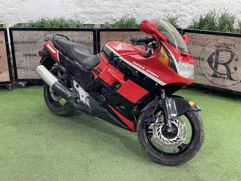 Gavel Auctioneers Ltd - 1991 Honda CBR 1000F Super Sport Motorcycle Auction - Auction Image 1