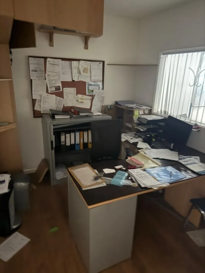Eddisons - Stockport - Contents of a Small Office at Auction - Auction Image 4