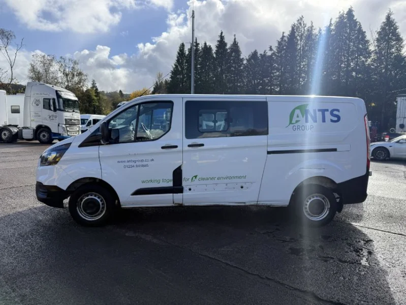 Gavel Auctioneers Ltd - 2019 Ford Transit Custom Crew Cab Van at Auction - Auction Image 3