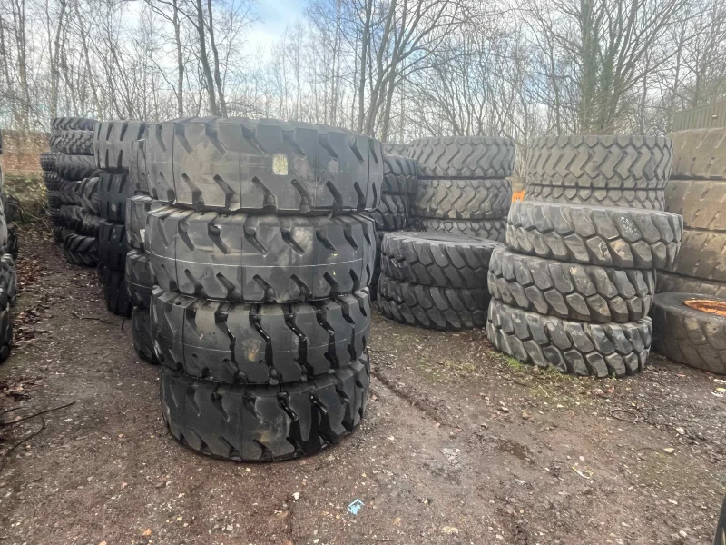 Sanderson Weatherall LLP - Leeds - Day 1 of 3 - Warwick Ward Machinery Auction to include - Earthmoving, Contractors & Recycling Plant & Equipment, Maintenance Workshop Equipment, Extensive New & Salvage Parts Stock and Vehicles - Auction Image 6