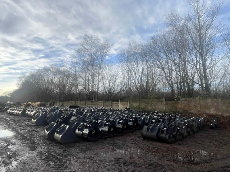Sanderson Weatherall LLP - Leeds - Day 2 of 3 - Warwick Ward Machinery Auction to include - Earthmoving, Contractors & Recycling Plant & Equipment, Maintenance Workshop Equipment, Extensive New & Salvage Parts Stock and Vehicles - Auction Image 6