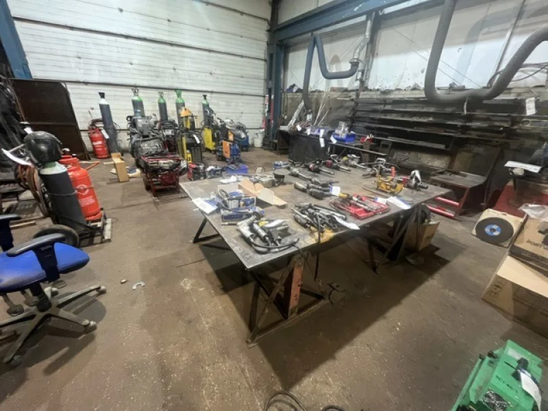 Sanderson Weatherall LLP - Leeds - Day 2 of 3 - Warwick Ward Machinery Auction to include - Earthmoving, Contractors & Recycling Plant & Equipment, Maintenance Workshop Equipment, Extensive New & Salvage Parts Stock and Vehicles - Auction Image 11
