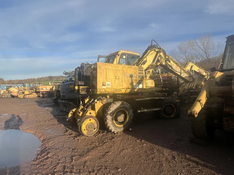 Sanderson Weatherall LLP - Leeds - Day 2 of 3 - Warwick Ward Machinery Auction to include - Earthmoving, Contractors & Recycling Plant & Equipment, Maintenance Workshop Equipment, Extensive New & Salvage Parts Stock and Vehicles - Auction Image 2