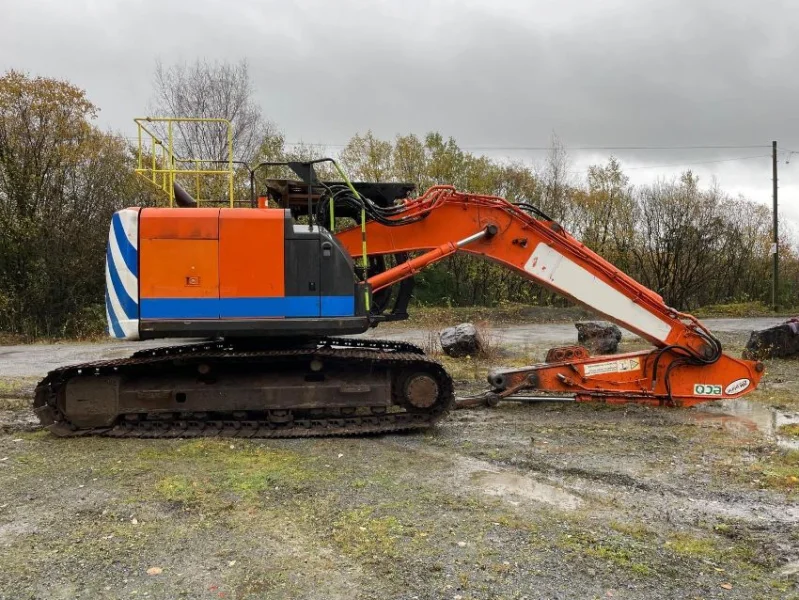 Gavel Auctioneers Ltd - Unreserved Online Auction - Fire Damaged 2013 Hitachi Excavator - Auction Image 1
