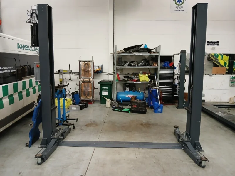 Eddisons - Stockport - Preliminary Notice - Assets of a Private Ambulance Company at Auction to inc Fleet of Ambulances by MAN TGE, Renault Master, Land Rover, Defibrillators, Stretchers, Backboards, Garage & Servicing Equipment - Auction Image 6