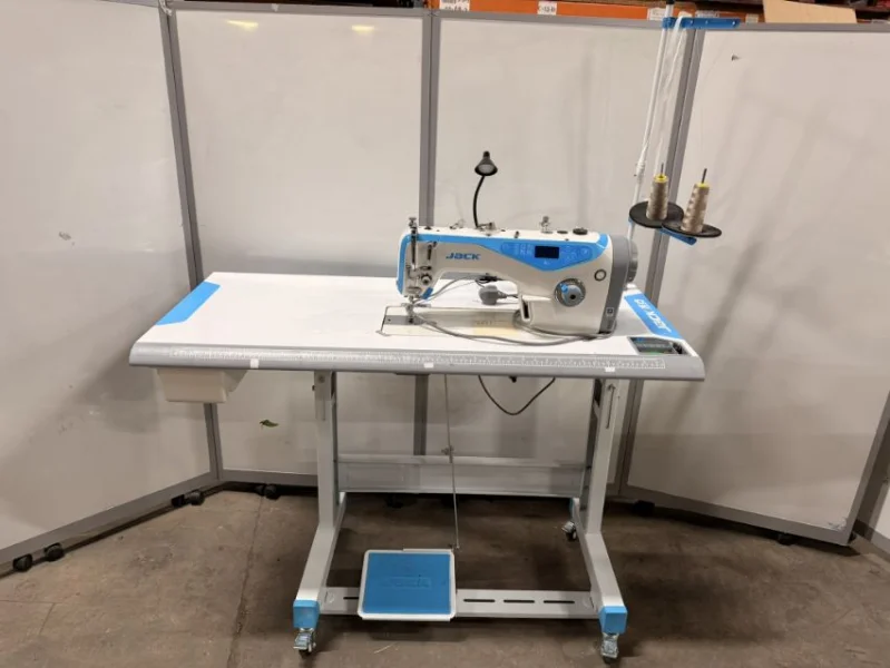 JPS Chartered Surveyors - Quantity of Sewing Machines includes Jack, ZOJE, Brother & More at Auction - Auction Image 1