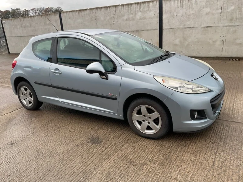 Mid Ulster Auctions Ltd - Vans, Cars & HGVs Auction | Renault, Ford, Vauxhall, Mercedes & More - Auction Image 1