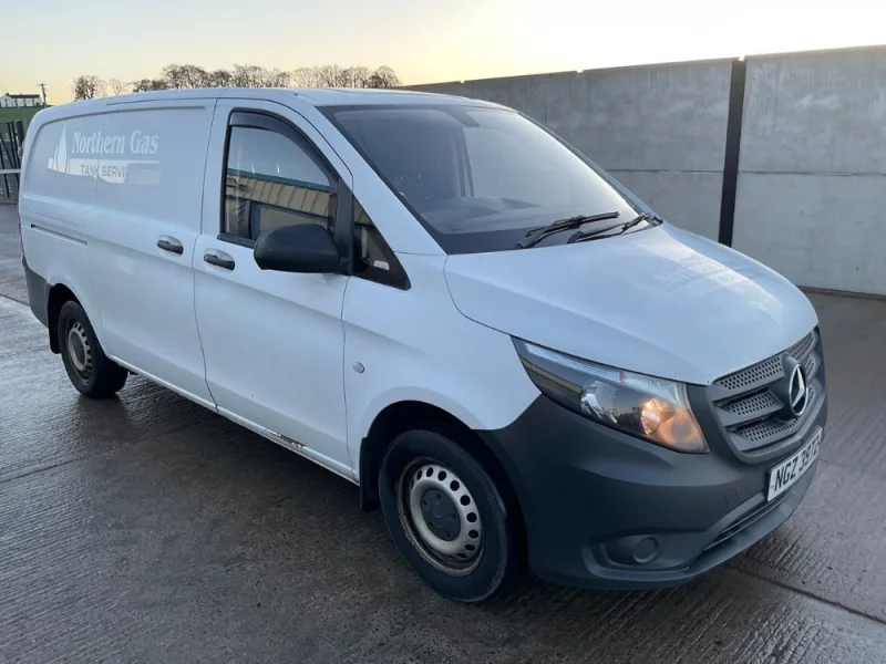 Mid Ulster Auctions Ltd - Vans, Cars & HGVs Auction | Renault, Ford, Vauxhall, Mercedes & More - Auction Image 5