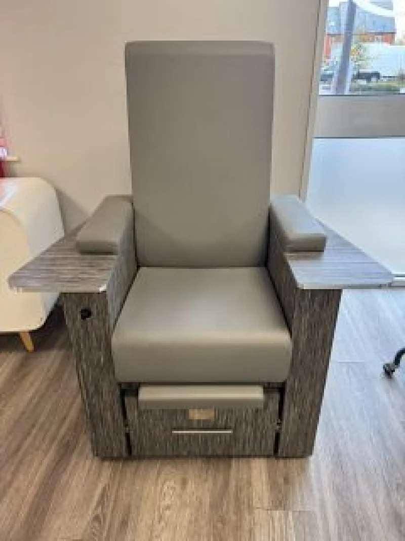 Lambert Smith Hampton - Milton Keynes - Collective Auction to include Vehicles, UPVC Window Manufacturing Machinery, Salon Furniture and Power Tools - Auction Image 8