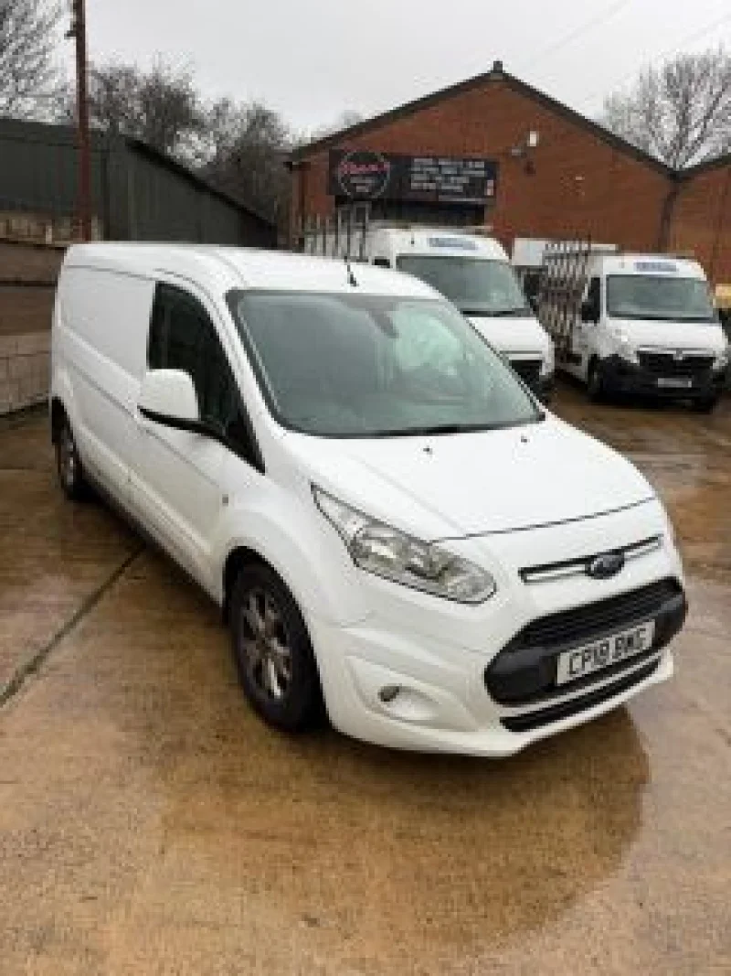 Lambert Smith Hampton - Milton Keynes - Collective Auction to include Vehicles, UPVC Window Manufacturing Machinery, Salon Furniture and Power Tools - Auction Image 2