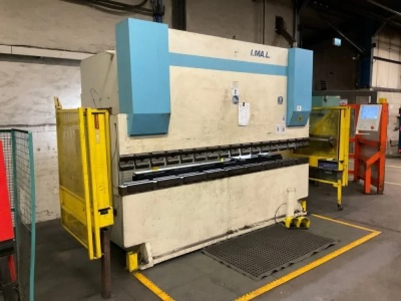 Mid Ulster Auctions Ltd - Engineering Equipment available at Auction - Auction Image 4