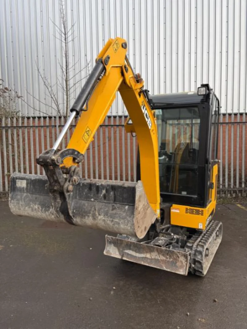BTG Eddisons - Stockport - Retirement Sale of Assets from a Builder - Auction Image 1