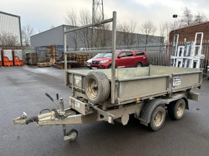 BTG Eddisons - Stockport - Retirement Sale of Assets from a Builder - Auction Image 2
