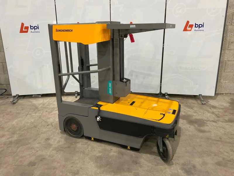 BPI Auctions - Forklift Trucks, Pallet Stacker, Order Pickers, Ariel Work Platform, Sideloader & Floor Scrubber available at Auction - Auction Image 6