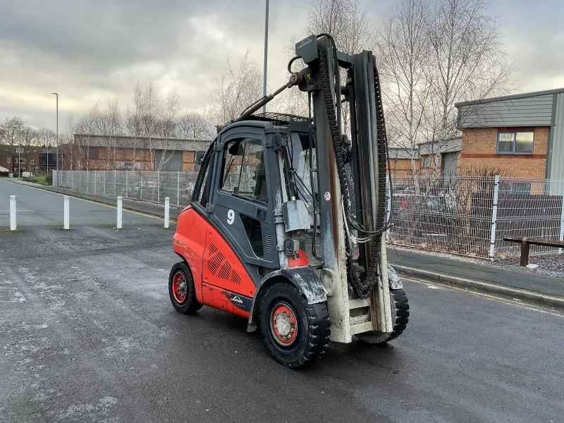 BPI Auctions - Forklift Trucks, Pallet Stacker, Order Pickers, Ariel Work Platform, Sideloader & Floor Scrubber available at Auction - Auction Image 3