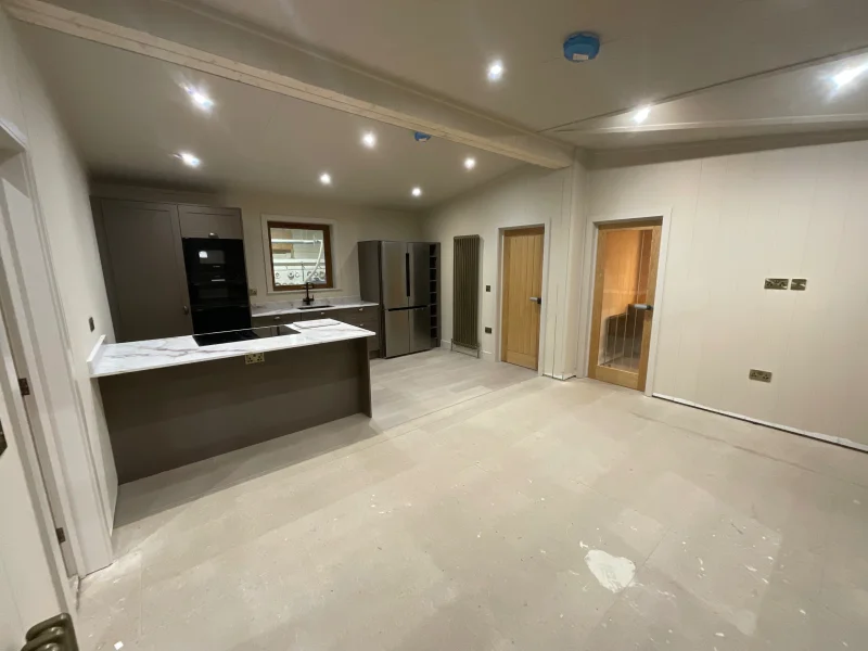BPI Auctions - 60ft x 20ft Cedar Clad Luxury Home Auction - Auction Image 8