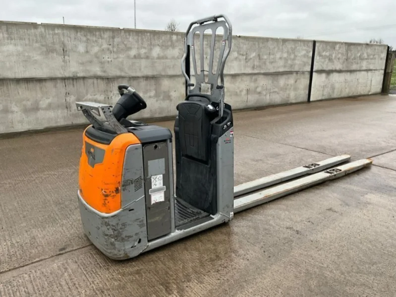 Mid Ulster Auctions Ltd - Tooling Auction to include Pallet Trucks, Compressors, Heater, Generators and More - Auction Image 1