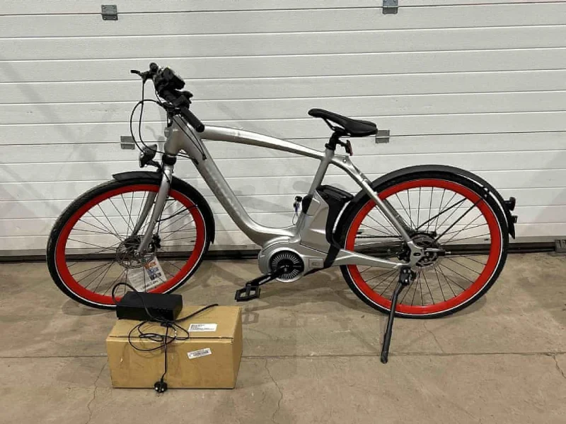Sweeney Kincaid - Motorcycles, Scooters & Motorcycle Apparel at Auction - Auction Image 3