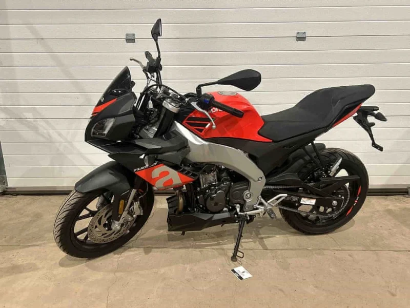 Sweeney Kincaid - Motorcycles, Scooters & Motorcycle Apparel at Auction - Auction Image 2