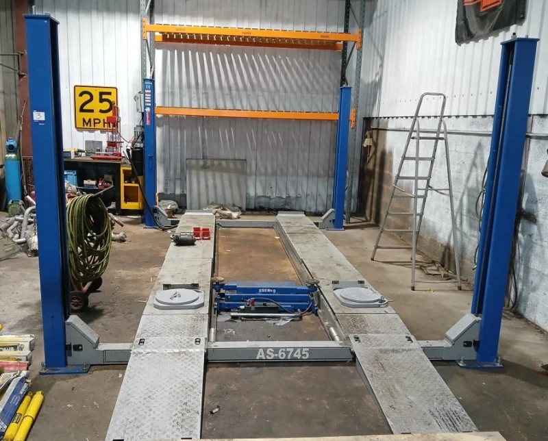 BTG Eddisons - Stockport - Assets and Parts Stock of a Midland Based American Vehicle Repair Specialist at Auction - Auction Image 3