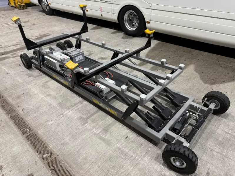 Gavel Auctioneers Ltd - 2023 Cloudlift + Long Wheel Base Remote Controlled Helicopter Mover at Auction - Auction Image 1