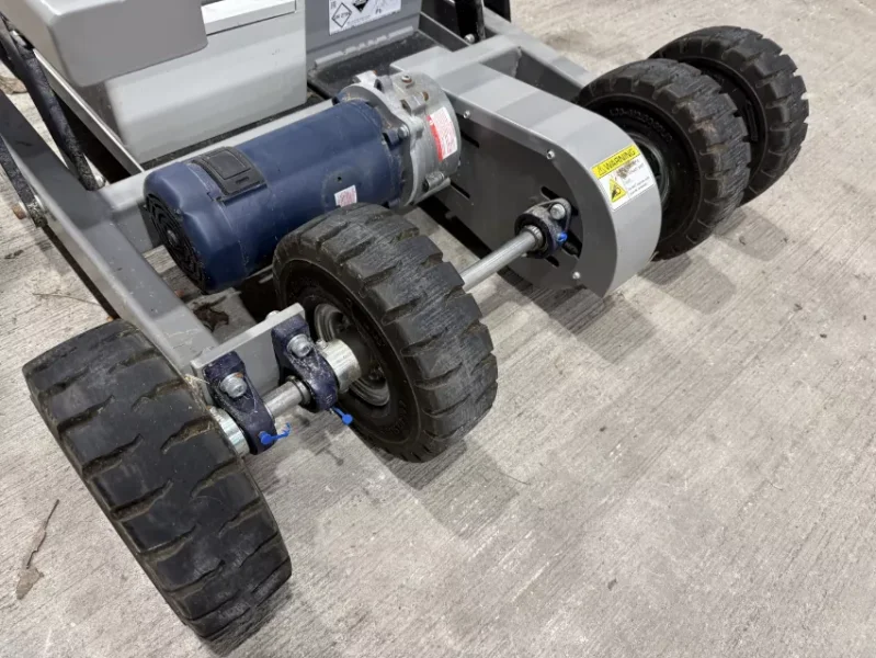 Gavel Auctioneers Ltd - 2023 Cloudlift + Long Wheel Base Remote Controlled Helicopter Mover at Auction - Auction Image 4