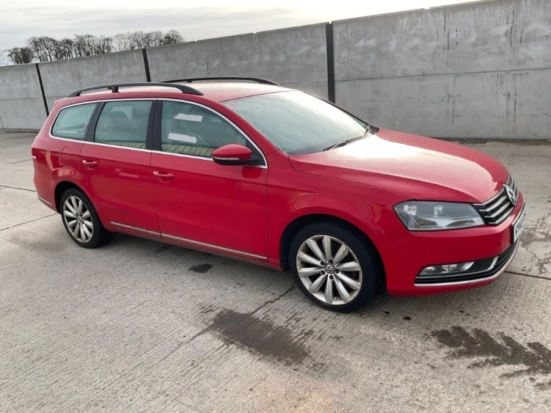 Mid Ulster Auctions Ltd - Vehicle Auction to include: Volkswagen Crafter High Roof Vans, Renault Trafic, Dropside Pickups, Range Rovers, Mercedes-Benz, Nissan Qashqai & much more - Auction Image 7