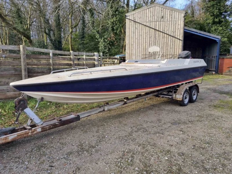 BTG Eddisons - Stockport - 2 x Phantom Sports Boats with Mercury Outboard Motors at Auction - Auction Image 1