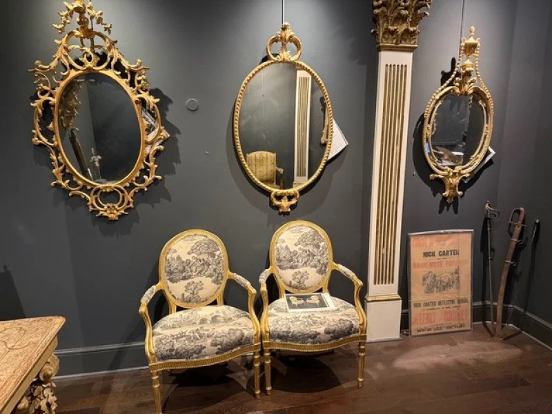 G J Wisdom & Co - Collection of Rare 18th Century Mirrors & Antique Furniture available at Auction - Auction Image 4