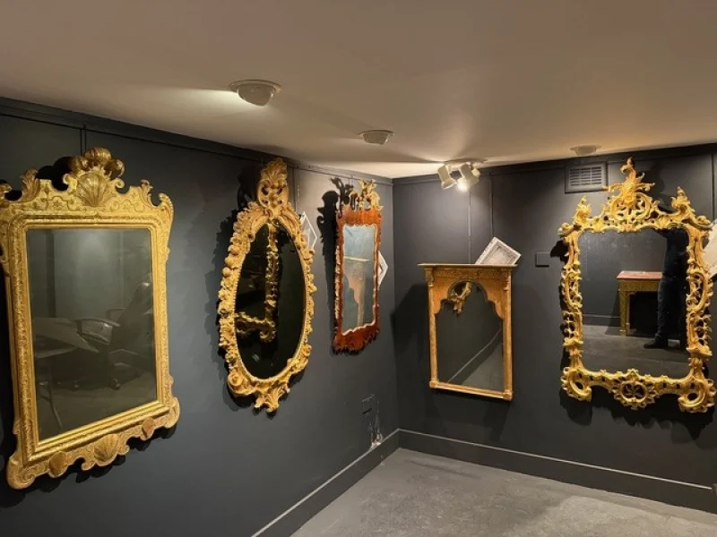 G J Wisdom & Co - Collection of Rare 18th Century Mirrors & Antique Furniture available at Auction - Auction Image 8