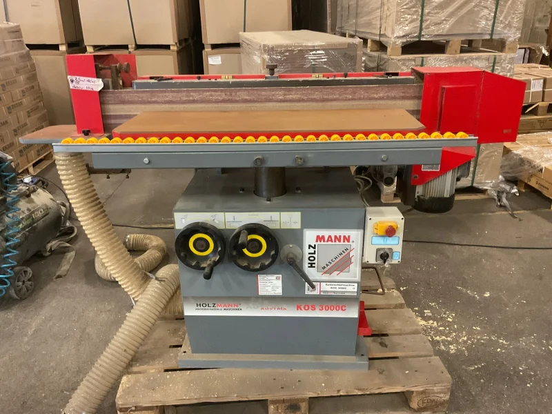 BPI - Contents of Woodworking Workshop to include Panel Saws, Edgebanders, Spindle Moulder & more available at Auction - Auction Image 3