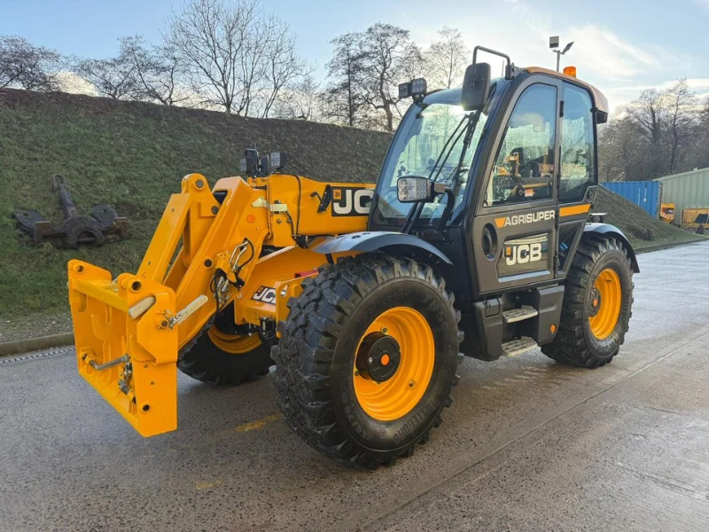 AMS - JCB Auction Number 100 - Auction Image 3