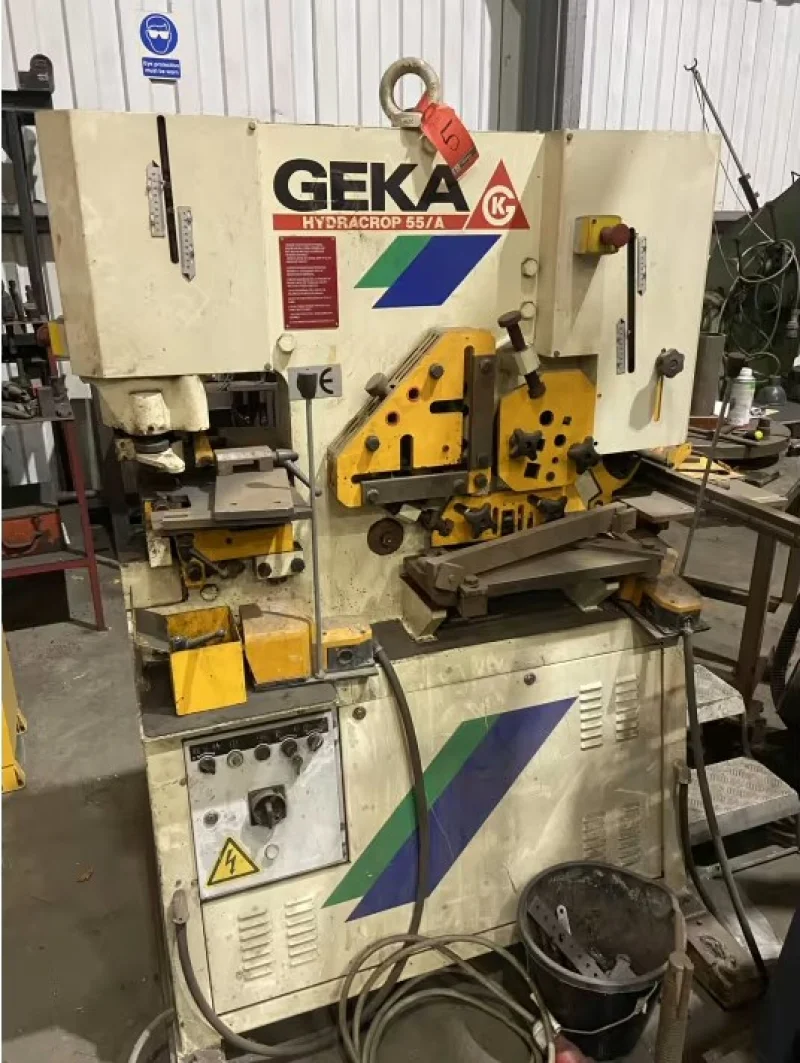 George Hazell & Co - Fabrication Equipment, Vehicles & Workshop Machinery Auction - Auction Image 2
