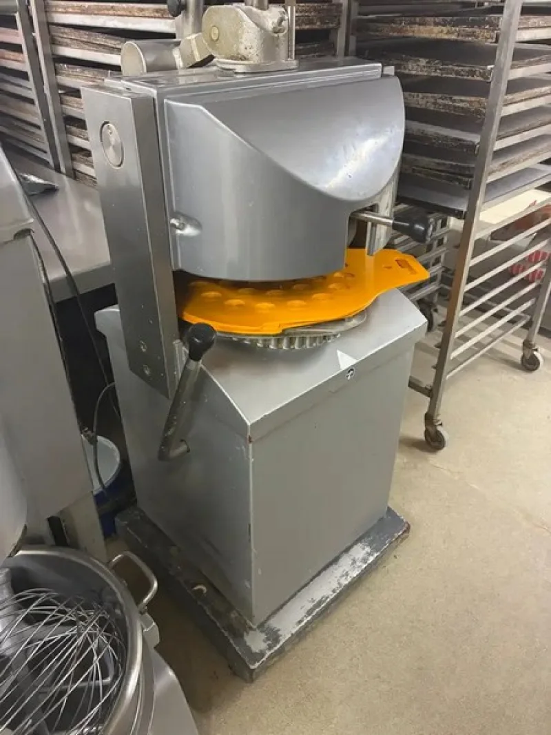 Wilsons Auctions - Auction of Complete Bakery Contents - Auction Image 3