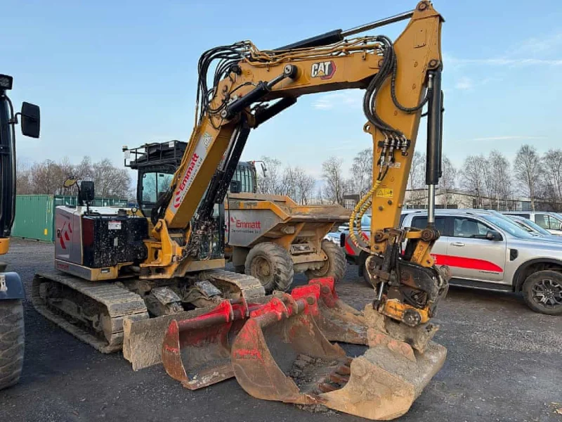 Sweeney Kincaid - Construction Plant, Equipment & Fleet of Vehicles at Auction - Auction Image 1