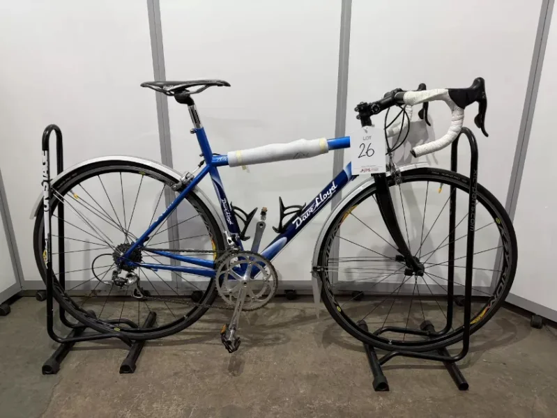 JPS Chartered Surveyors - Contents of E-Bike Sales & Service Centre, E-Bikes & Vintage Road Bikes, Parts & Accessories at Auction - Auction Image 2