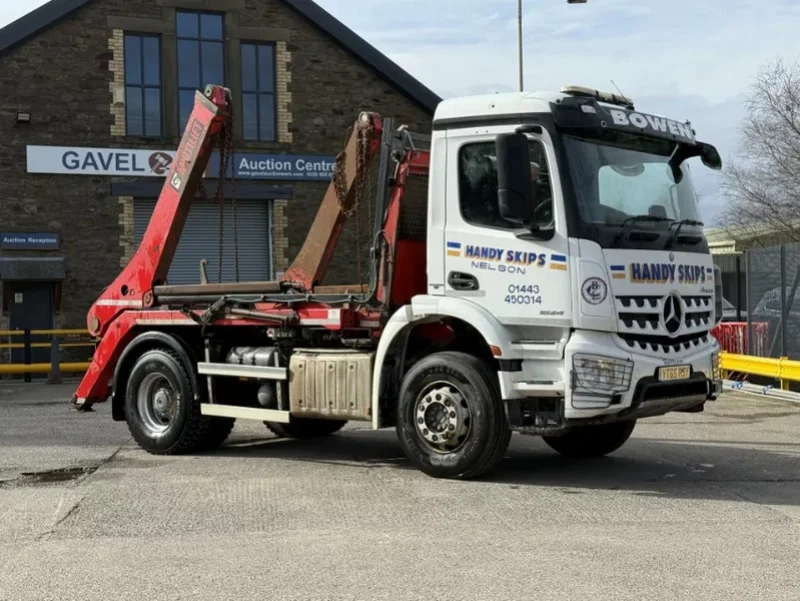 Gavel Auctioneers Ltd - 2015 Mercedes Benz Arocs 1824 Skip Loader Auction - Auction Image 1