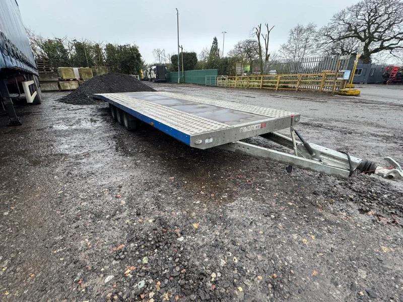 BPI - Commercial Vehicles Auction to include Tractor Unit, Coach, Minibus, Flatbed Lorry, Panel Van & Car Trailer - Auction Image 5